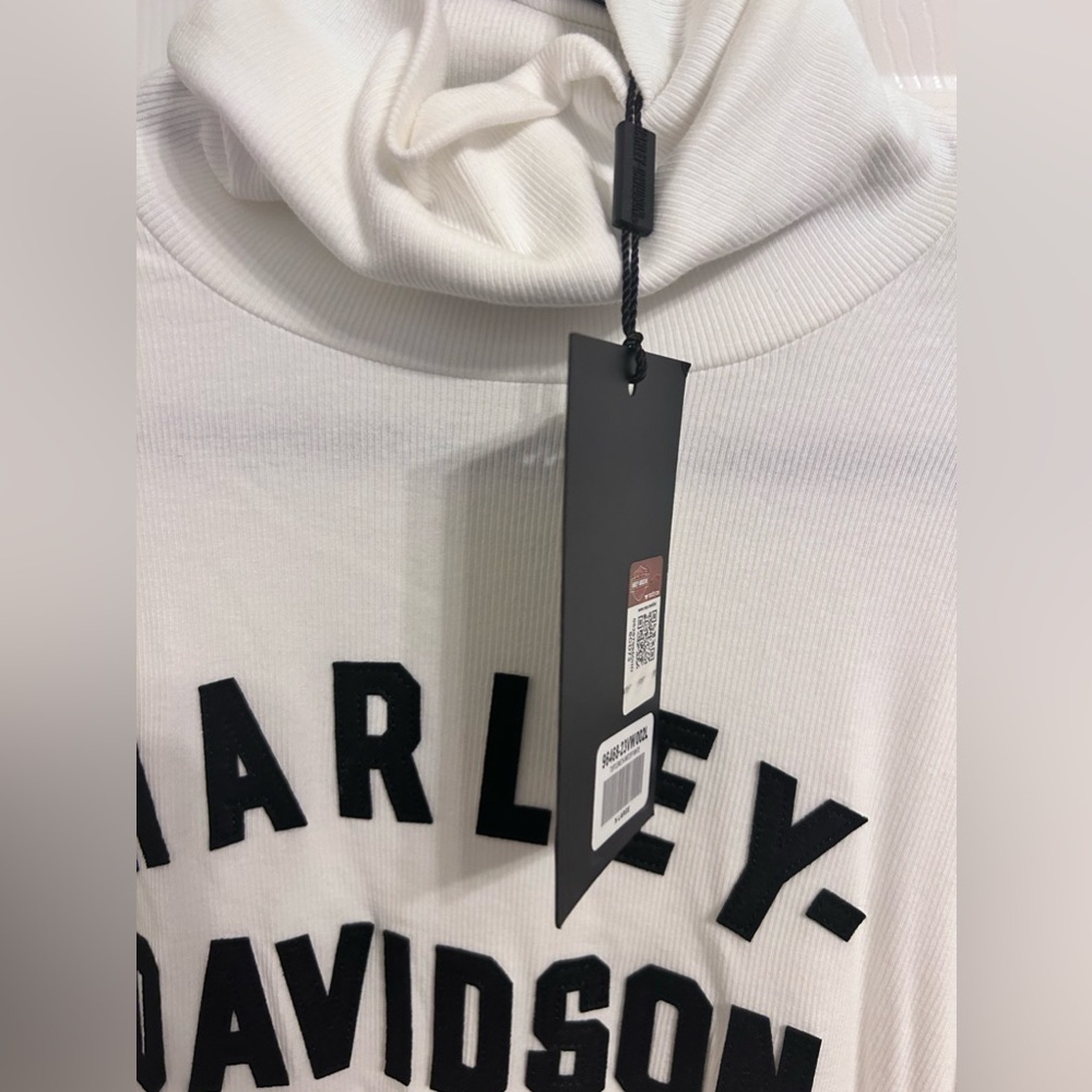 NWT Harley Davidson, Women's Milwaukee Rib Turtleneck, XL in White - Picture 4 of 6